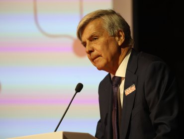 Harold Mayne-Nicholls acusa que “las compañías eléctricas sabían que estaban cobrando demás”
