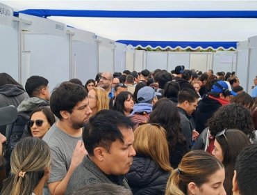 Más de 2 mil personas participaron en feria laboral regional que ofreció 3 mil puestos de trabajo en Viña del Mar