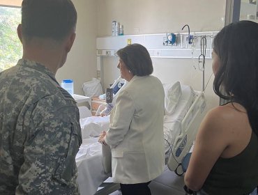 Sobrevivientes del helicóptero están fuera de riesgo vital: Ministra de Defensa los visitó