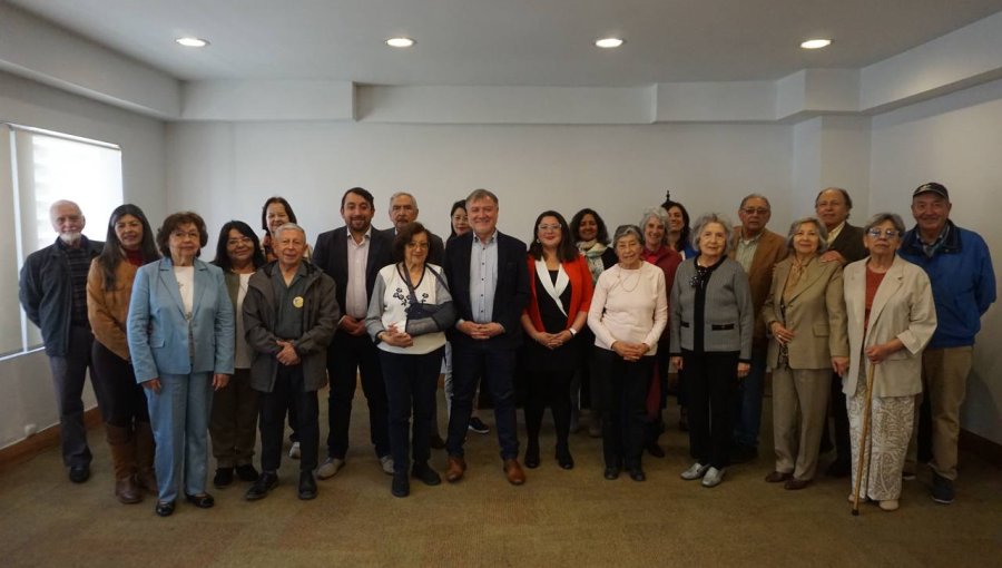 1.428 profesores de la V Región reciben el primer pago de la Deuda Histórica Docente