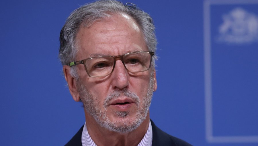 Biministro García anuncia acuerdo con Transelec para la devolución de cobros en exceso en cuentas de la luz