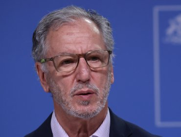 Biministro García anuncia acuerdo con Transelec para la devolución de cobros en exceso en cuentas de la luz