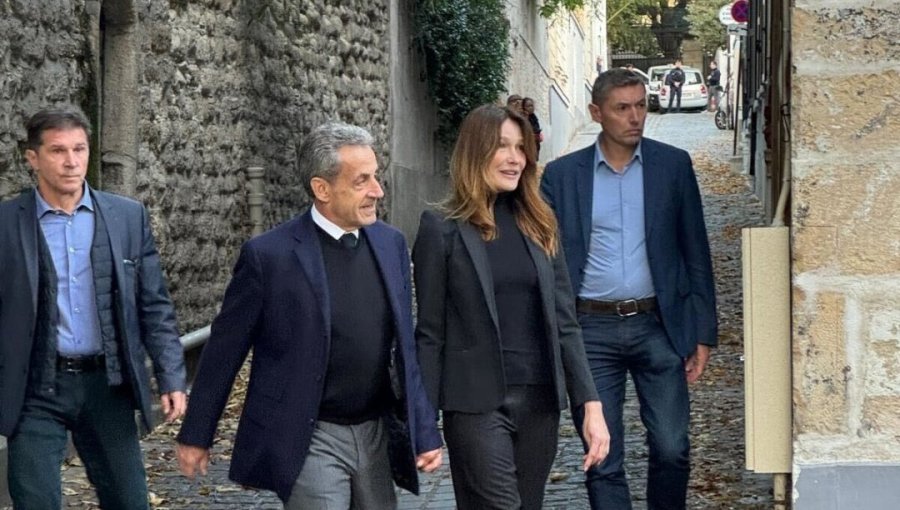 Nicolas Sarkozy comenzó a cumplir su condena de 5 años de cárcel por recibir fondos de campaña del régimen de Muamar Gadafi
