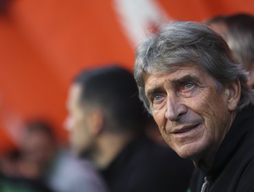 Gerente de selecciones y opción de Pellegrini en la Roja: "Sería una tremenda noticia contar con él"