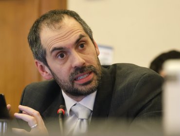 Ministro Grau advierte ante polémica por tarifas eléctricas que "si alguien pagó de más, se le tiene que devolver"