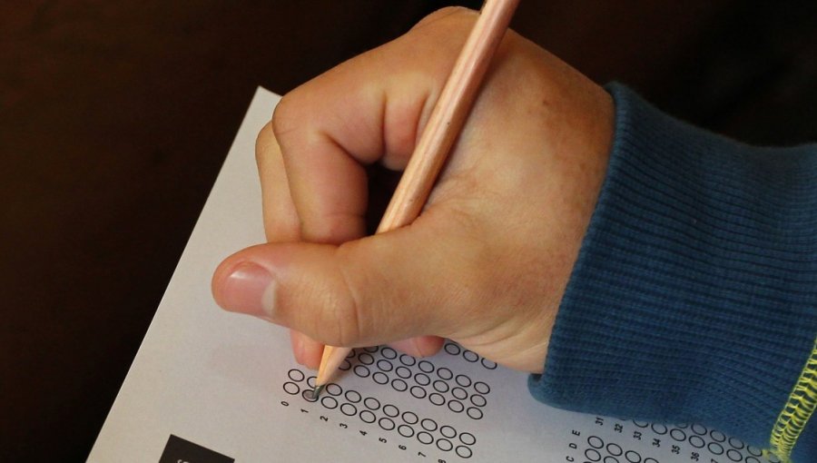 Mineduc califica de “inaceptable” la ausencia de examinadores para el Simce e instruye investigación sumaria