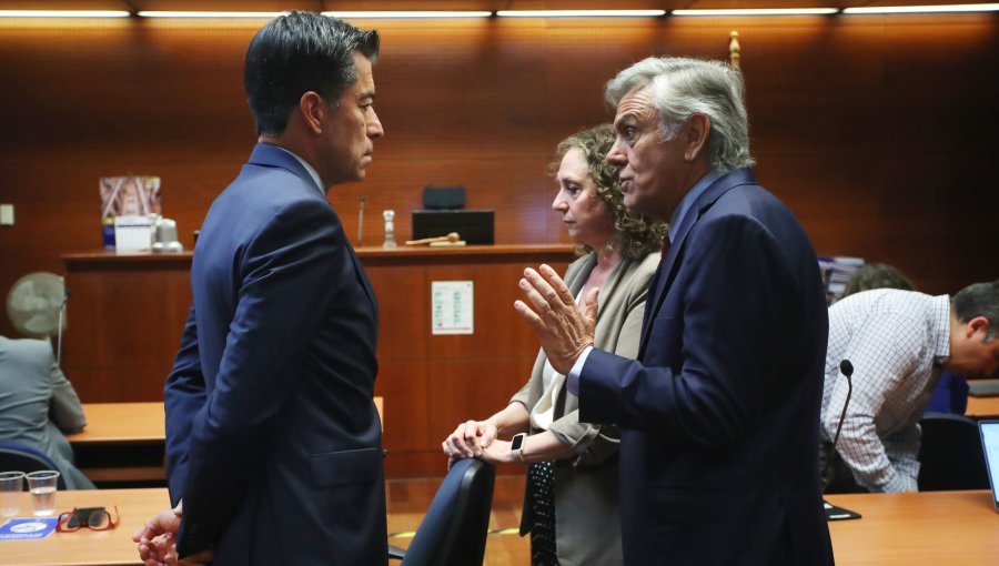 Abogado de Pablo Longueira acusó que la fiscal del caso SQM "faltó a la lealtad y a la ética básica, que es decir la verdad"