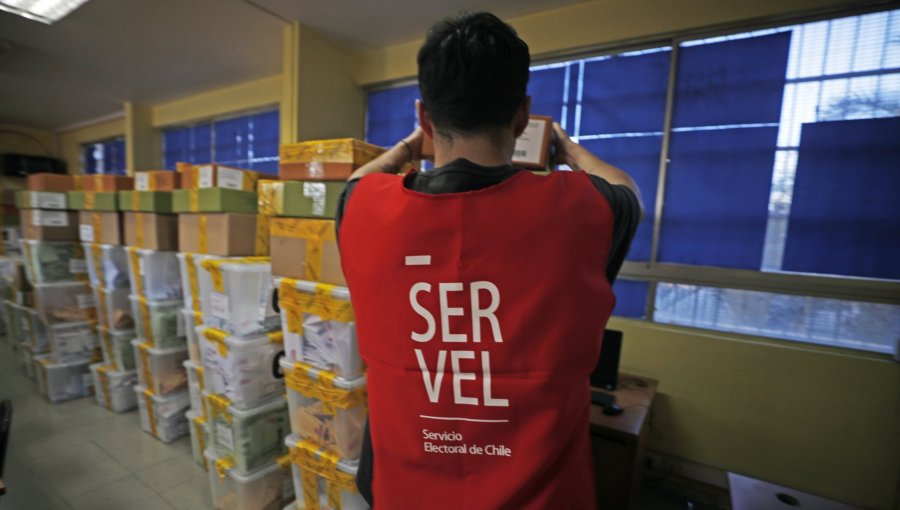 Diputados de Valparaíso celebran fin del gasto millonario del Servel en diarios de papel y reconocen "lobby feroz" de algunos medios