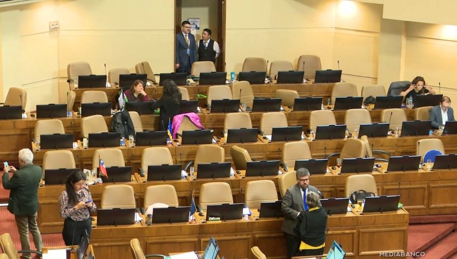 Presidente Boric reprochó ausencias en la Cámara e instó a los diputados a dedicarse a legislar