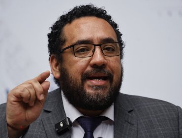 Cataldo dice que críticas "en contexto electoral" de Desbordes no ayudan a resolver la violencia en las escuelas