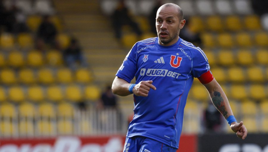 Díaz lamenta la ausencia de Aránguiz para el clásico ante la UC: "Esperemos que el domingo no nos haga falta"