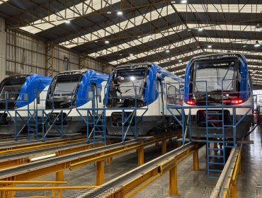Presentan los cinco nuevos trenes que reforzarán la flota del Tren Limache - Puerto: capacidad se incrementará 20% en hora punta