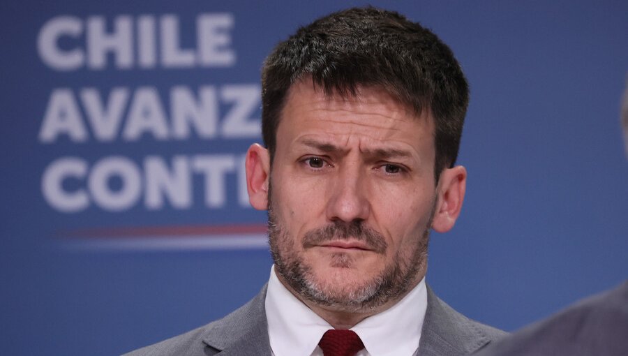 Frente Amplio critica a diputados oficialistas que apoyan la acusación constitucional contra Diego Pardow por "interés electoral"