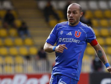 Díaz lamenta la ausencia de Aránguiz para el clásico ante la UC: "Esperemos que el domingo no nos haga falta"