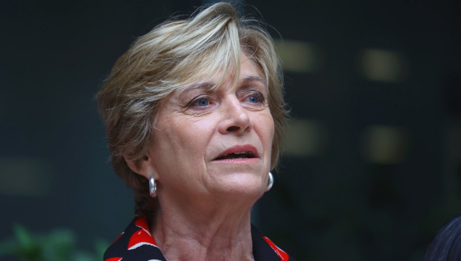 Matthei asegura que Boric quiere a Kast en segunda vuelta porque "es más fácil de derrotar"