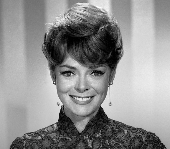 Muere June Lockhart, la inolvidable madre de "Perdidos en el Espacio"