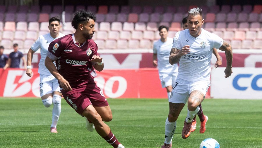 Deportes La Serena logra trabajado triunfo ante Audax Italiano en La Portada