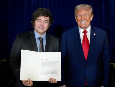 Trump felicita a Milei por su “aplastante victoria” y aseguró que "está haciendo un trabajo excelente"