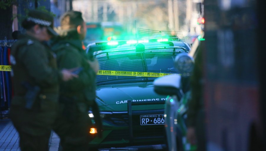 Carabinera fue atropellada en Renca en medio de operativo por robo de camión en Cerro Navia: hay cuatro detenidos