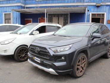 Desbaratan en Iquique a red criminal que robaba vehículos en la región de Valparaíso para canjearlos por droga y armas en Bolivia