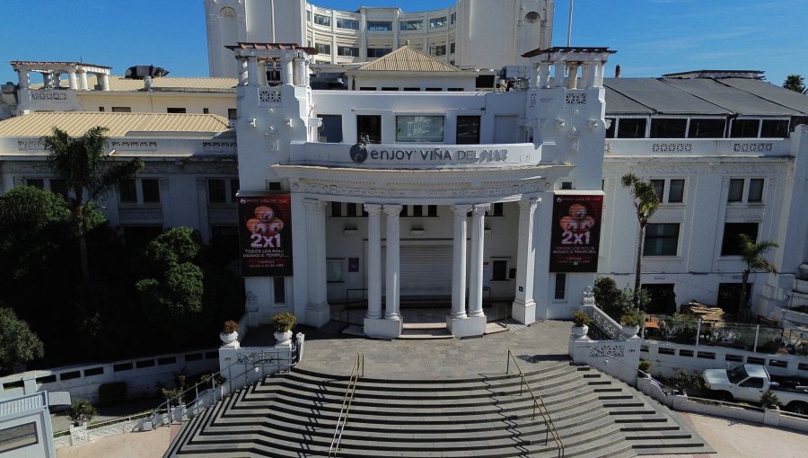 Tras recurso de protección de vecino: Casino de Viña deberá apagar pantallas lumínicas entre la medianoche y 7 de la mañana