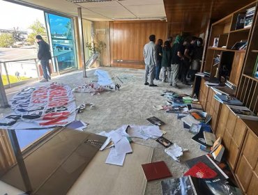 Desalojan toma de la Usach que se extendió por 28 días tras denuncias de robos y daños a la infraestructura