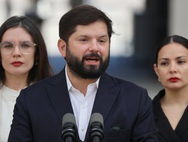 Presidente Boric inicia viaje a Corea del Sur con “Tito en el corazón” tras la muerte de Héctor Noguera