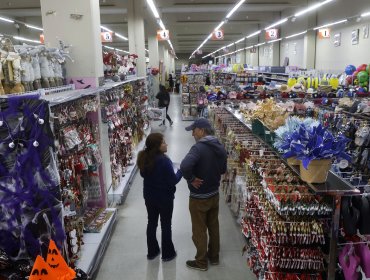 Estudio de la Cámara de Comercio detecta que 41% de malls chinos vende productos falsos