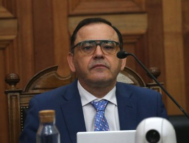 Comisión revisora aprobó la admisibilidad de la acusación constitucional contra el ministro Antonio Ulloa