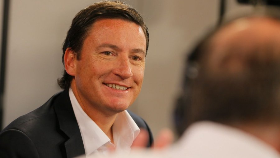 Arturo Squella lidera la carrera senatorial en la oposición, según encuesta Feedback: "Estas tres semanas son fundamentales"