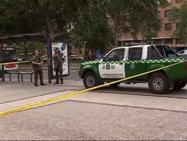 Riña con armas cortantes entre comerciantes ambulantes dejó un fallecido a metros de La Moneda