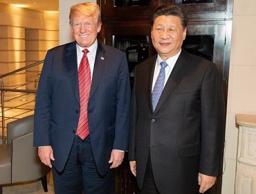 Trump anuncia rebaja de aranceles a China tras cordial reunión con Xi Jinping en Corea