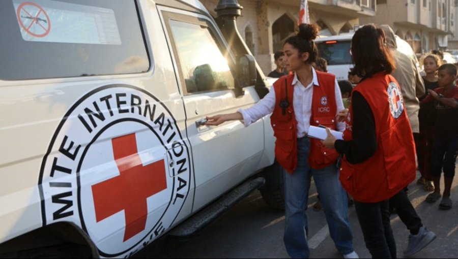 Hamás entrega los cuerpos de dos rehenes a Israel que ahora trabaja en la identificación de los restos