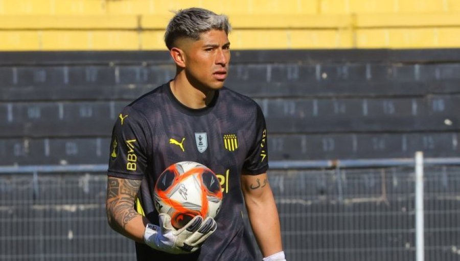 Brayan Cortés conquistó su primer título con Peñarol en Uruguay