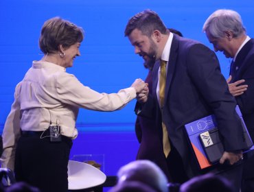 Encuesta Criteria: Jara lidera, segundo Kast y Kaiser desplaza a Matthei