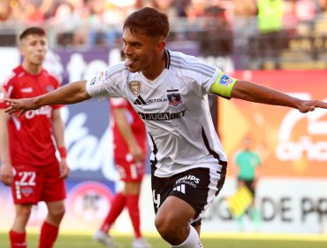 Colo Colo sale a flote y sigue nadando hacia copas internacionales tras ganar a Ñublense