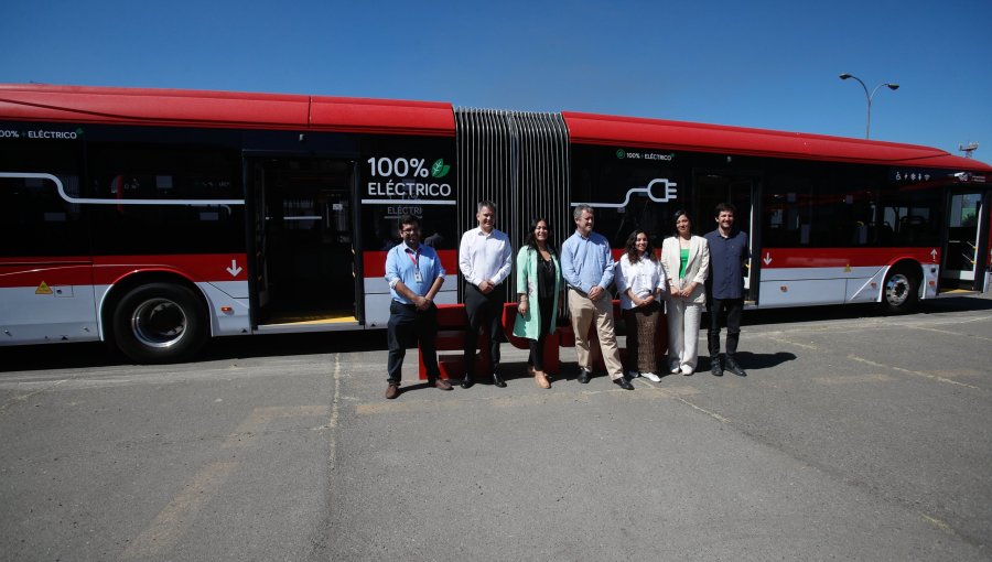 Más de la mitad de los buses del transporte público de la región Metropolitana ya son eléctricos