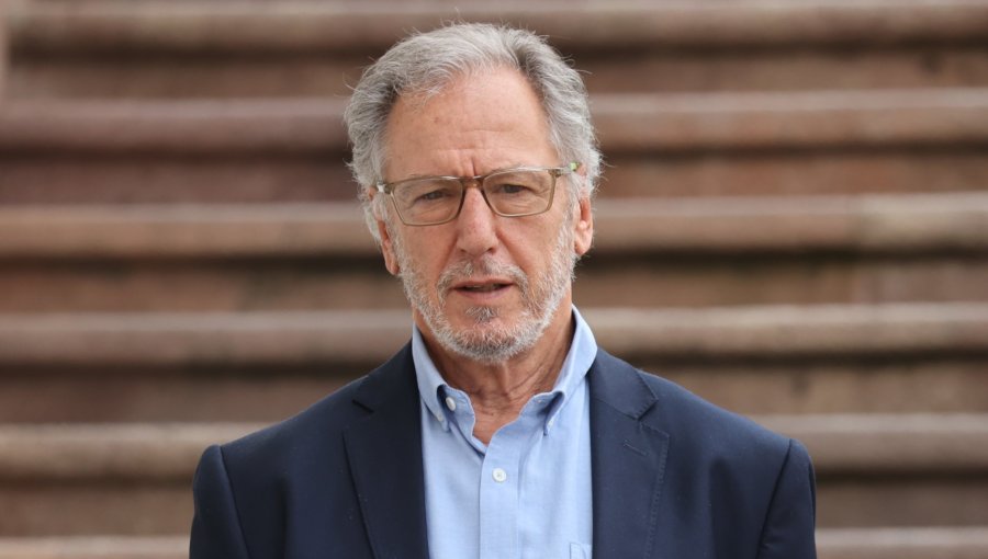 García por acusación constitucional contra Pardow: "Creo que cumplió su responsabilidad política y por eso salió del ministerio"