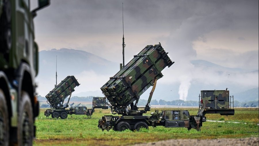 Zelenski anuncia la llegada de sistemas de misiles estadounidenses a Ucrania y pide más apoyo para reforzar la defensa aérea