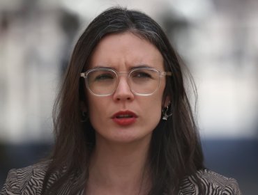 Vallejo responde críticas de Jara y dice que Presupuesto de Vivienda busca "seguir financiando la emergencia habitacional"