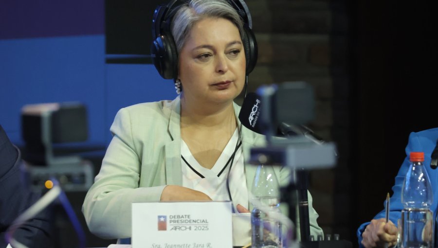 Jeannette Jara critica recorte en presupuesto de vivienda: "Me incomoda profundamente"