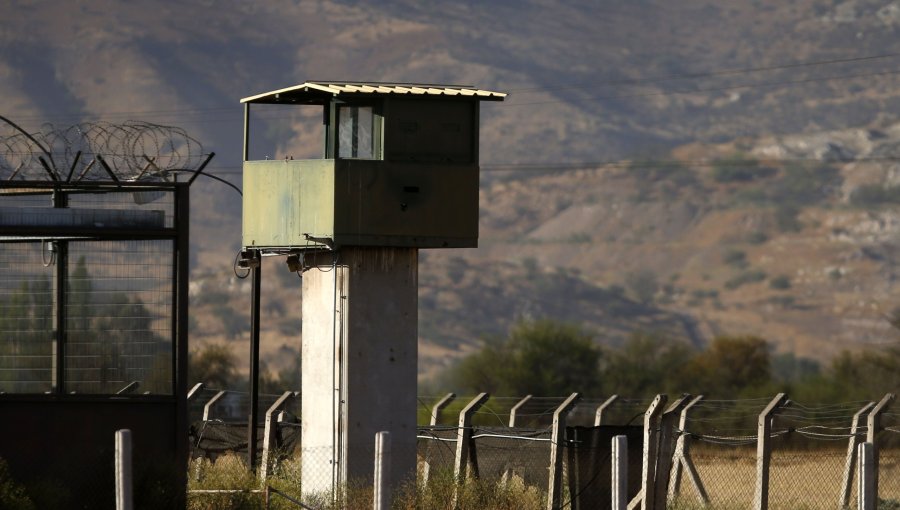 Presentan recurso de protección para impedir la conversión de Punta Peuco a una cárcel común