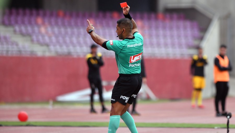 Paro de árbitros por presuntos malos tratos de la ANFP pondría en jaque la fecha 27 de la Liga de Primera