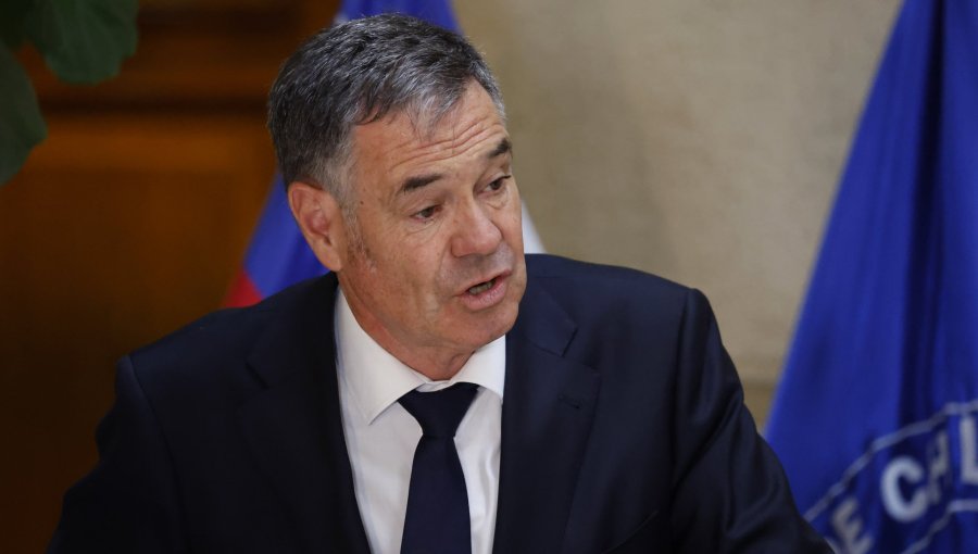 Presidente del Senado pone en duda su apoyo a Kaiser en eventual segunda vuelta: "Yo no quiero fanáticos"