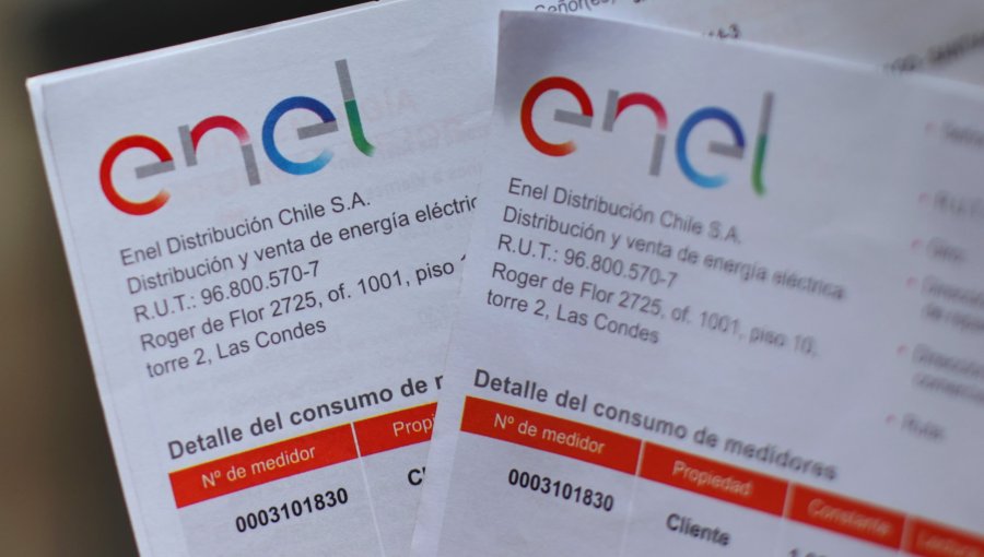 Enel Chile estima un impacto de hasta US$ 45 millones por devolución de montos cobrados en exceso en las cuentas de la luz