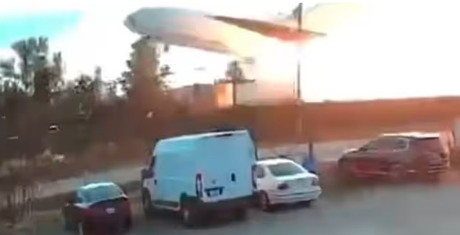 Suben a 12 los muertos por accidente de avión en Kentucky: aseguran que hay "varios desaparecidos"