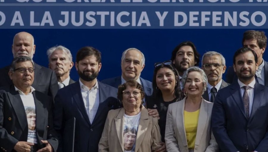 Senador Chahuán tras promulgación de ley que crea la Defensoría de las Víctimas: "Es una esperanza para miles de familias"