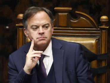 Vicepresidente de Demócratas afirma que el partido será opositor si Jara, Kaiser o Kast llegan a La Moneda