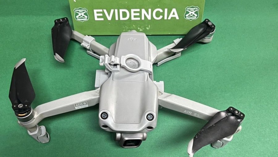 Detienen a hombre que intentaba ingresar celulares y droga a la cárcel de Osorno con un dron