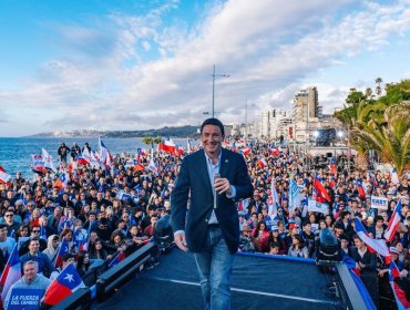 Arturo Squella en cierre de campaña de Kast en Viña: "Tenemos que superar la votación de Jara en primera vuelta y llegar primeros"